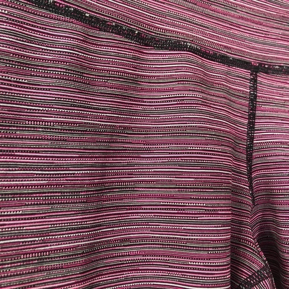 Ideology Striped Breast Cancer Cropped Leggings